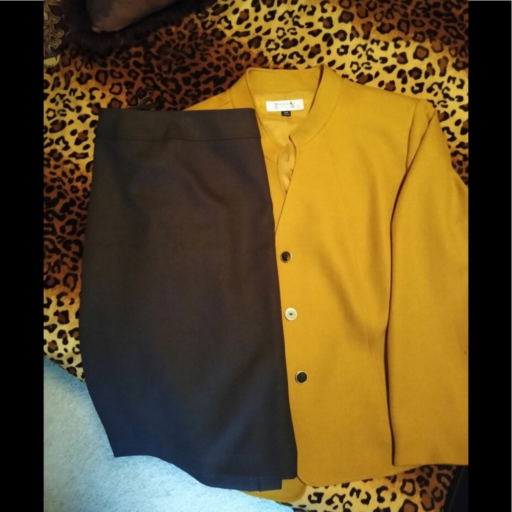 Tahari Suit